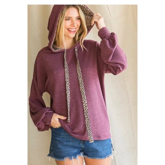 7th Ray Tops - 7TH RAY Boutique Purple Cheetah Hooded Sweatshirt